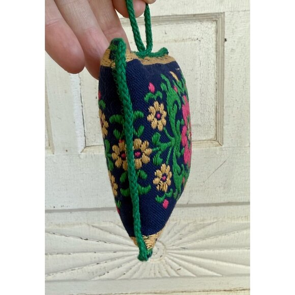 Vintage 50's Scandinavian Floral Embroidered Pincushion - Picture 5 of 5
